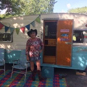 Meet your Posher, Joanne